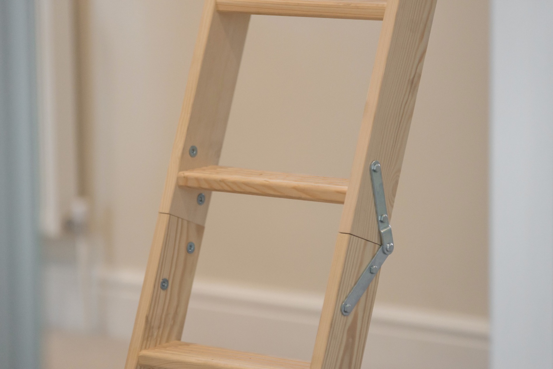 Timber access ladders, Berkshire