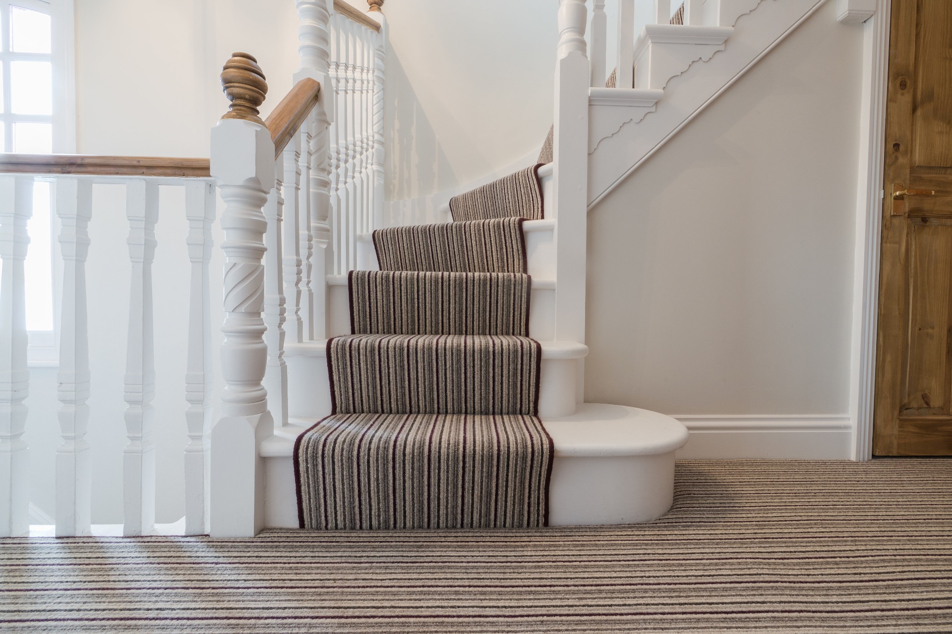 Bullnose step on traditional staircase, Berkshire